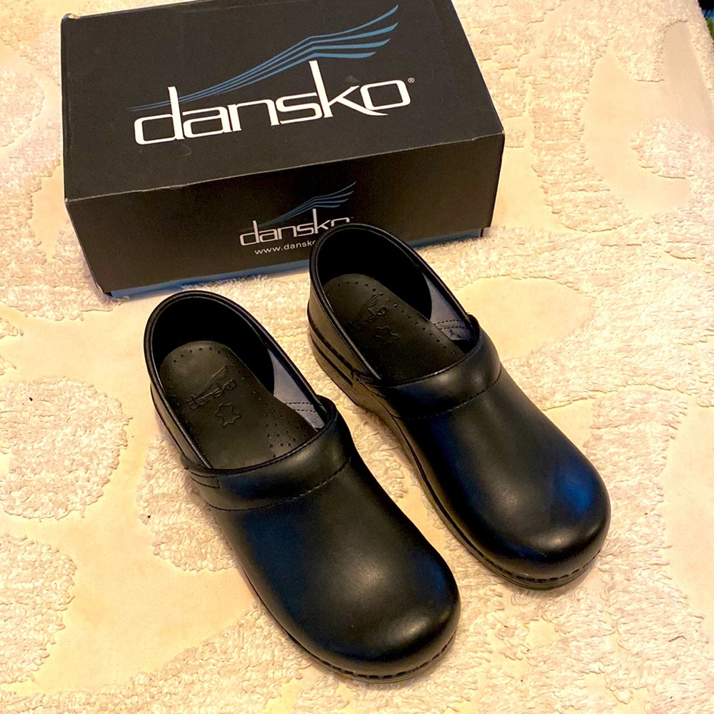 COPY - Women’s Danskos